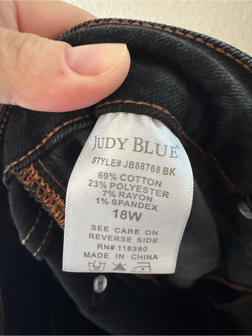 Judy Blue Women's Straight Leg Jeans in Black Wash 18W - Picture 4 of 4